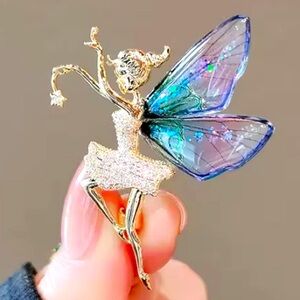 BROOCH pick one
